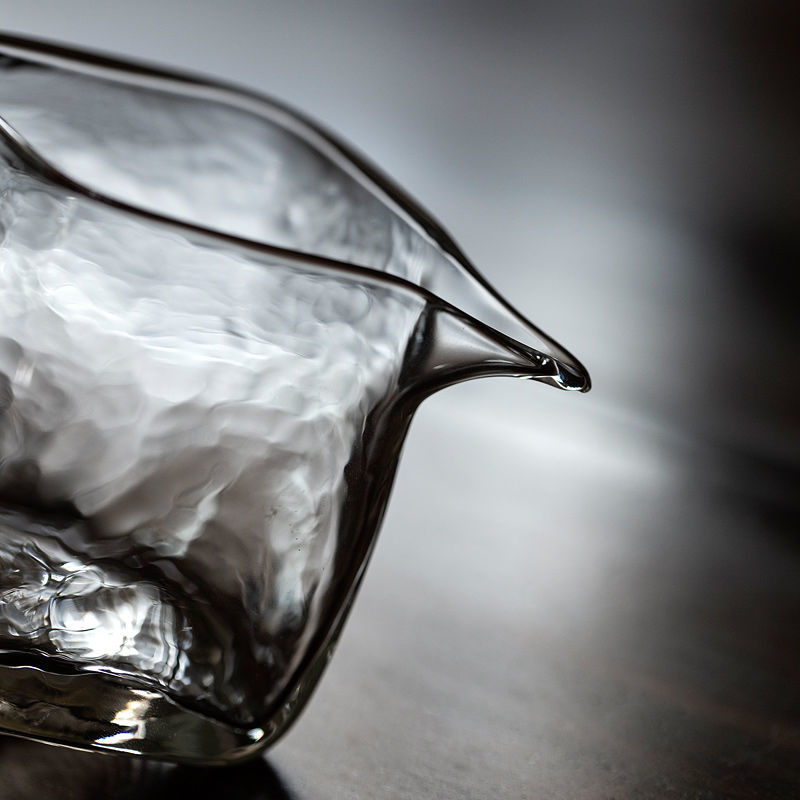 20240919_051538936_iOS Thickened Hammered Glass Little Square 170ml Fair Cup Gong Dao Bei