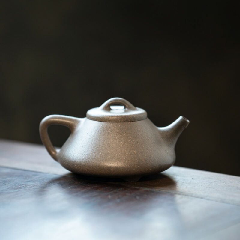 Half Handmade Qing Duanni Zi Ye Shi Piao 140ml Yixing Teapot