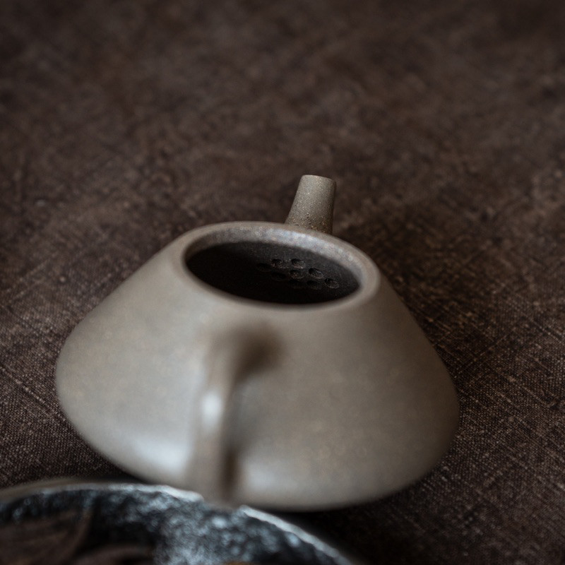 Half Handmade Qing Duanni Zi Ye Shi Piao 140ml Yixing Teapot
