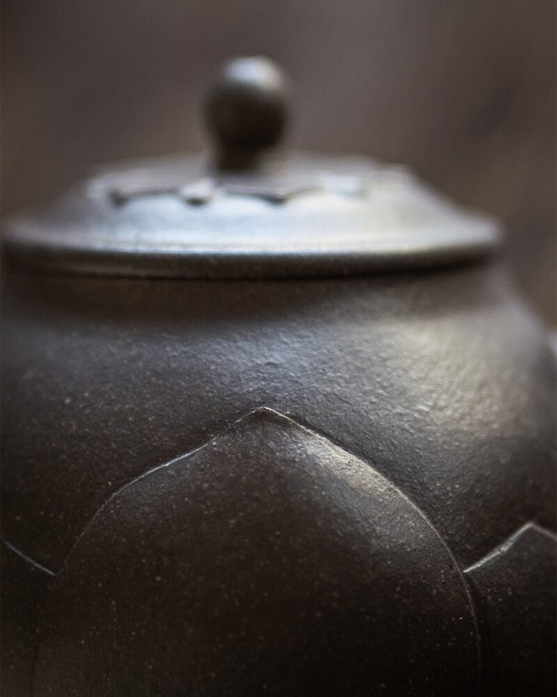 Fully Handmade Qing Hui Zini Fa Xiang Lian Zi 130ml Yixing Teapot