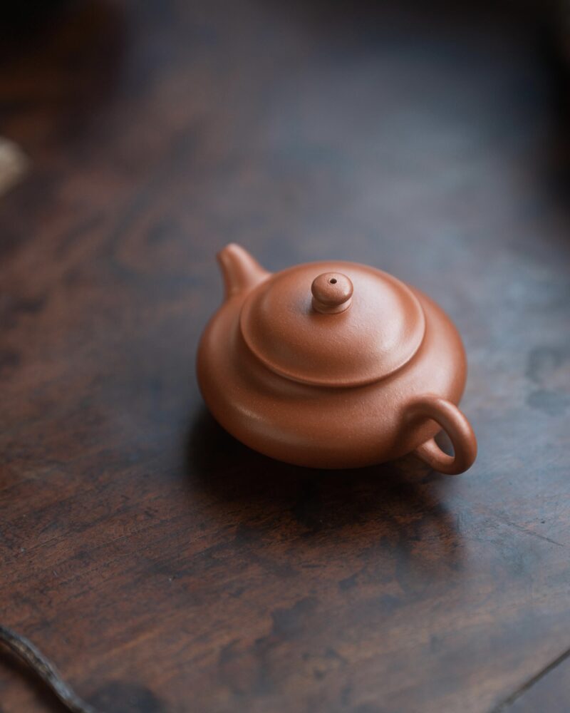 Half Handmade Xiao Hong Ni Short Pan Hu 90ml Yixing Teapot