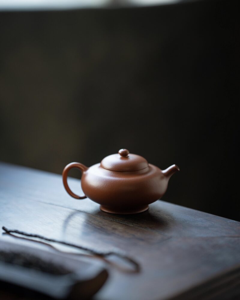 Half Handmade Xiao Hong Ni Bian Shi 150ml Yixing Teapot