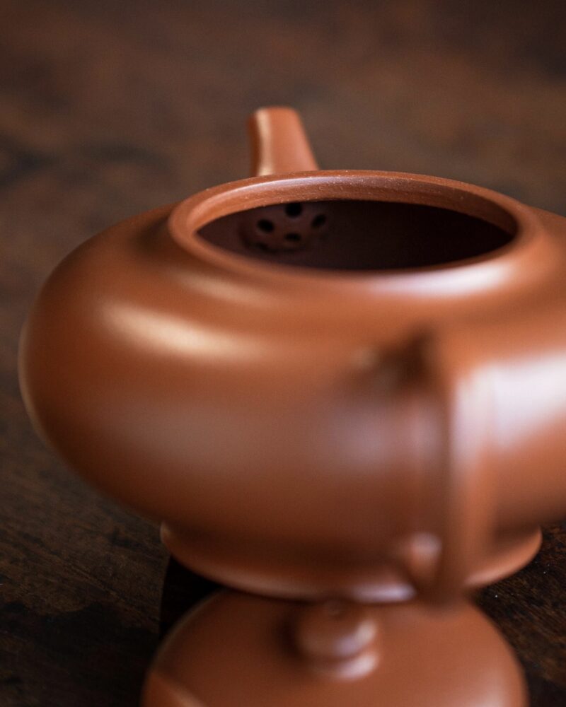 Half Handmade Xiao Hong Ni Bian Shi 150ml Yixing Teapot