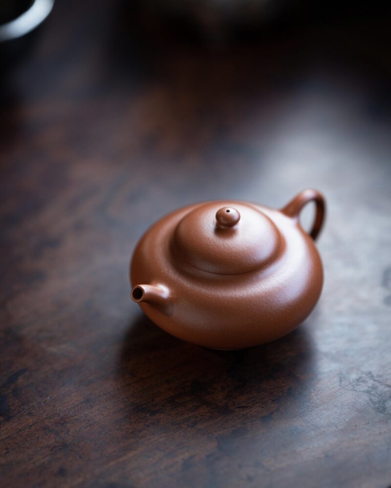 Half Handmade Xiao Hong Ni Bian Shi 150ml Yixing Teapot