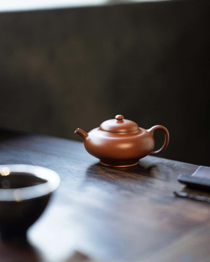 Half Handmade Xiao Hong Ni Bian Shi 150ml Yixing Teapot