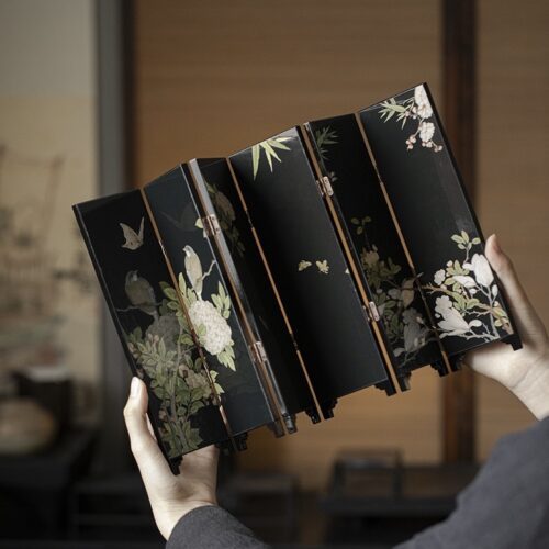 763 (1) Vintage Wood Table Divider Ornament Decoration