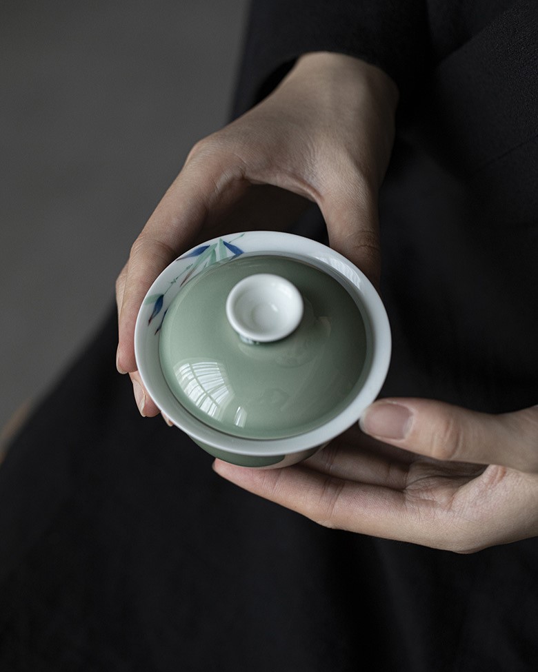 Colored Glaze Ceramic Celadon Bamboo 135ml Gaiwan (1) Colored Glaze Ceramic Celadon Bamboo 135ml Gaiwan