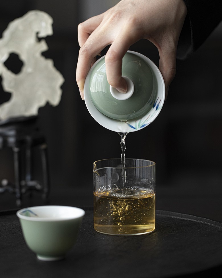 Colored Glaze Ceramic Celadon Bamboo 135ml Gaiwan (5) Colored Glaze Ceramic Celadon Bamboo 135ml Gaiwan