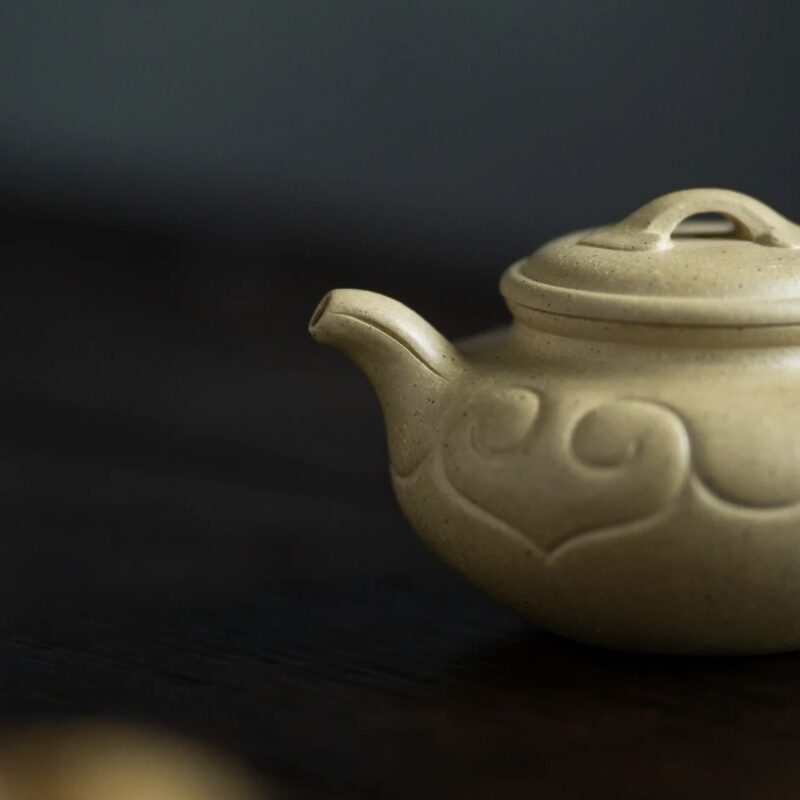 Ben Shan Lvni Fang Gu Ru Yi 150ml Yixing Teapot