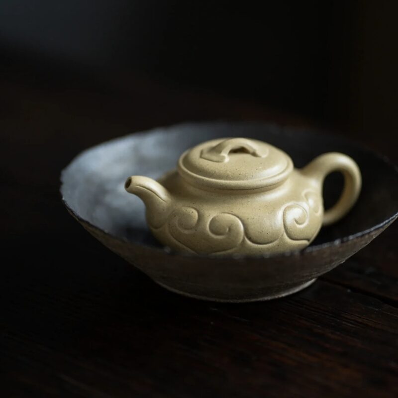 Ben Shan Lvni Fang Gu Ru Yi 150ml Yixing Teapot