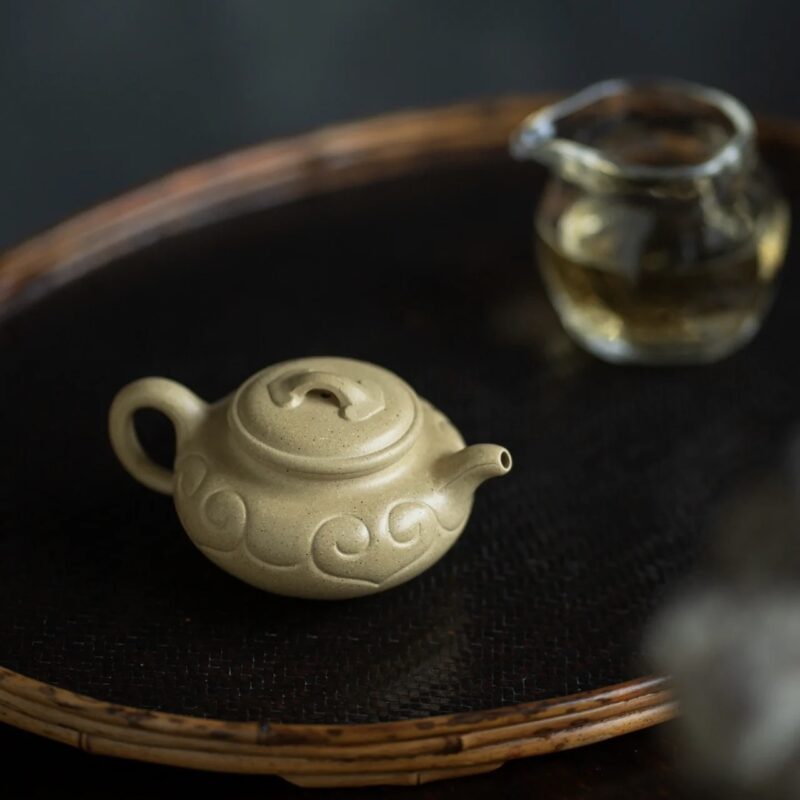 Ben Shan Lvni Fang Gu Ru Yi 150ml Yixing Teapot