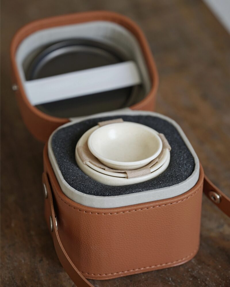 Handmade Ceramic Linglan 120ml Gaiwan (2) Handmade Ceramic Linglan 120ml Gaiwan