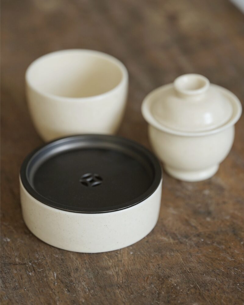 Handmade Ceramic Linglan 120ml Gaiwan (3) Handmade Ceramic Linglan 120ml Gaiwan