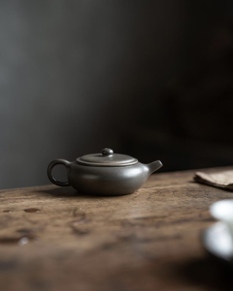 Reduction Fired Aged Duanni Xiang Yu 120ml Yixing Teapot