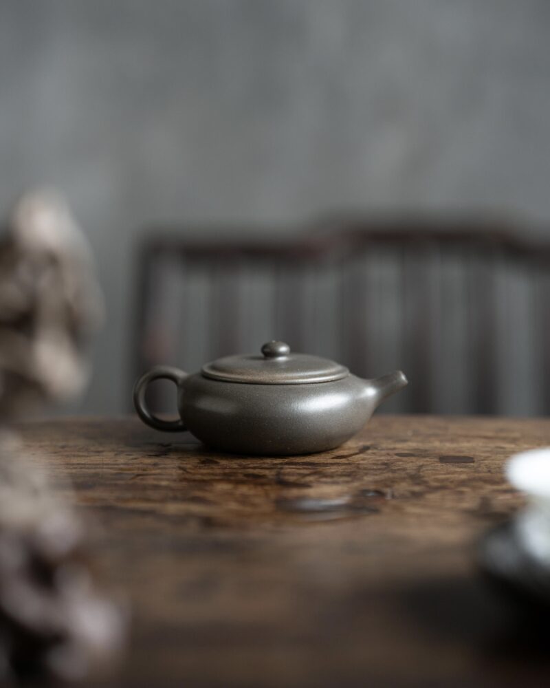 Reduction Fired Aged Duanni Xiang Yu 120ml Yixing Teapot