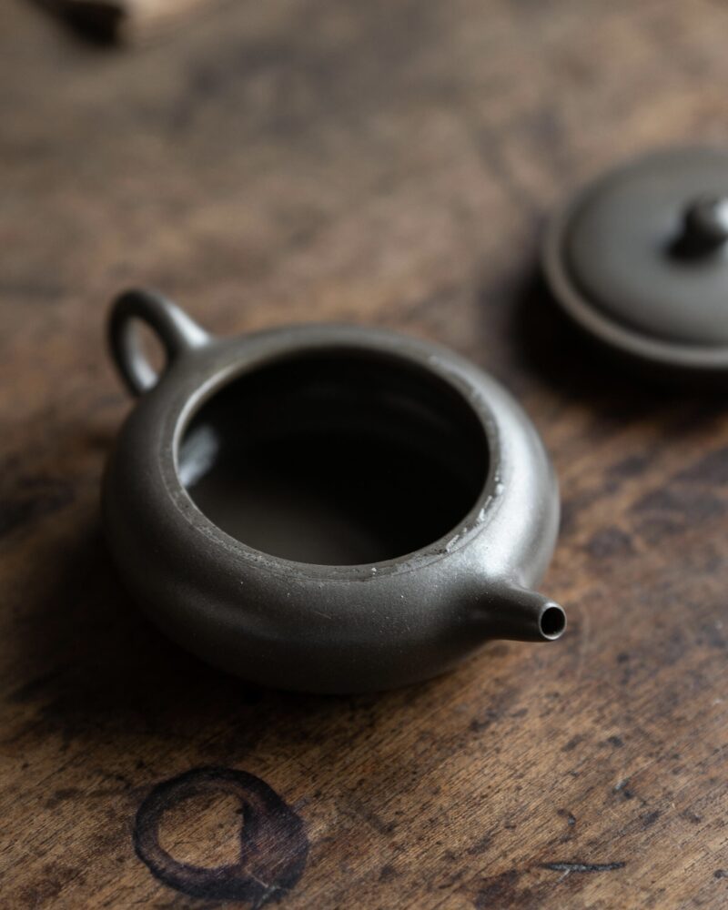 Reduction Fired Aged Duanni Xiang Yu 120ml Yixing Teapot