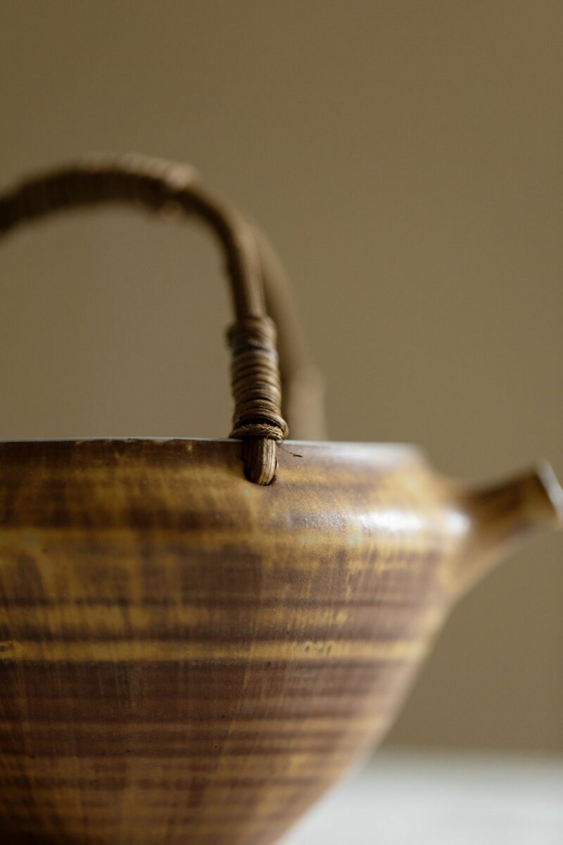 Powder Glaze Ceramic Rattan Handle 220ml Fair Cup Gong Dao Bei