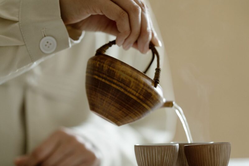 Powder Glaze Ceramic Rattan Handle 220ml Fair Cup Gong Dao Bei