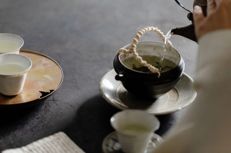 Powder Glaze Ceramic Rattan Handle 220ml Fair Cup Gong Dao Bei