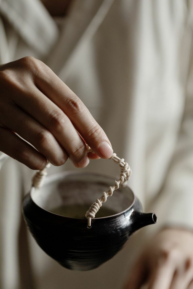 Powder Glaze Ceramic Rattan Handle 220ml Fair Cup Gong Dao Bei