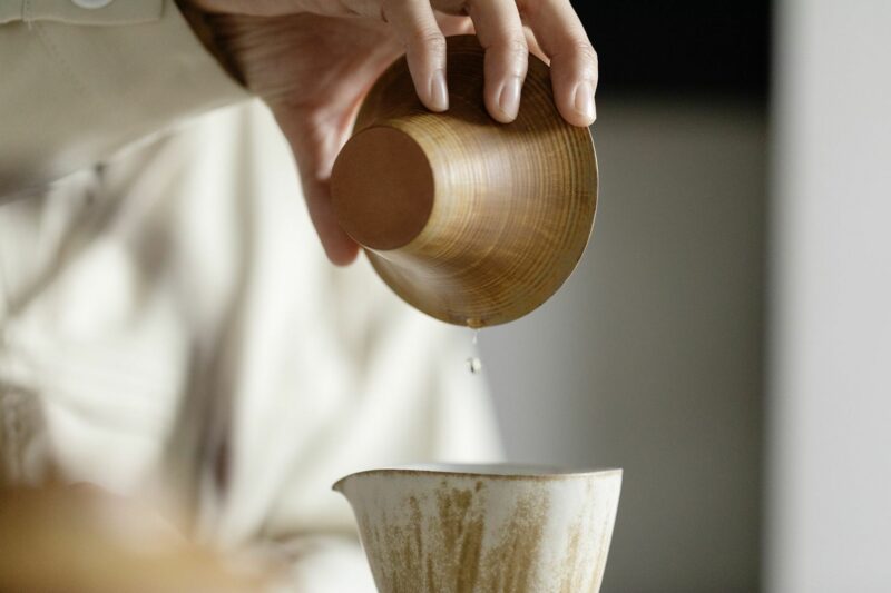 Powder Glaze Ceramic Moon River 130ml Gaiwan