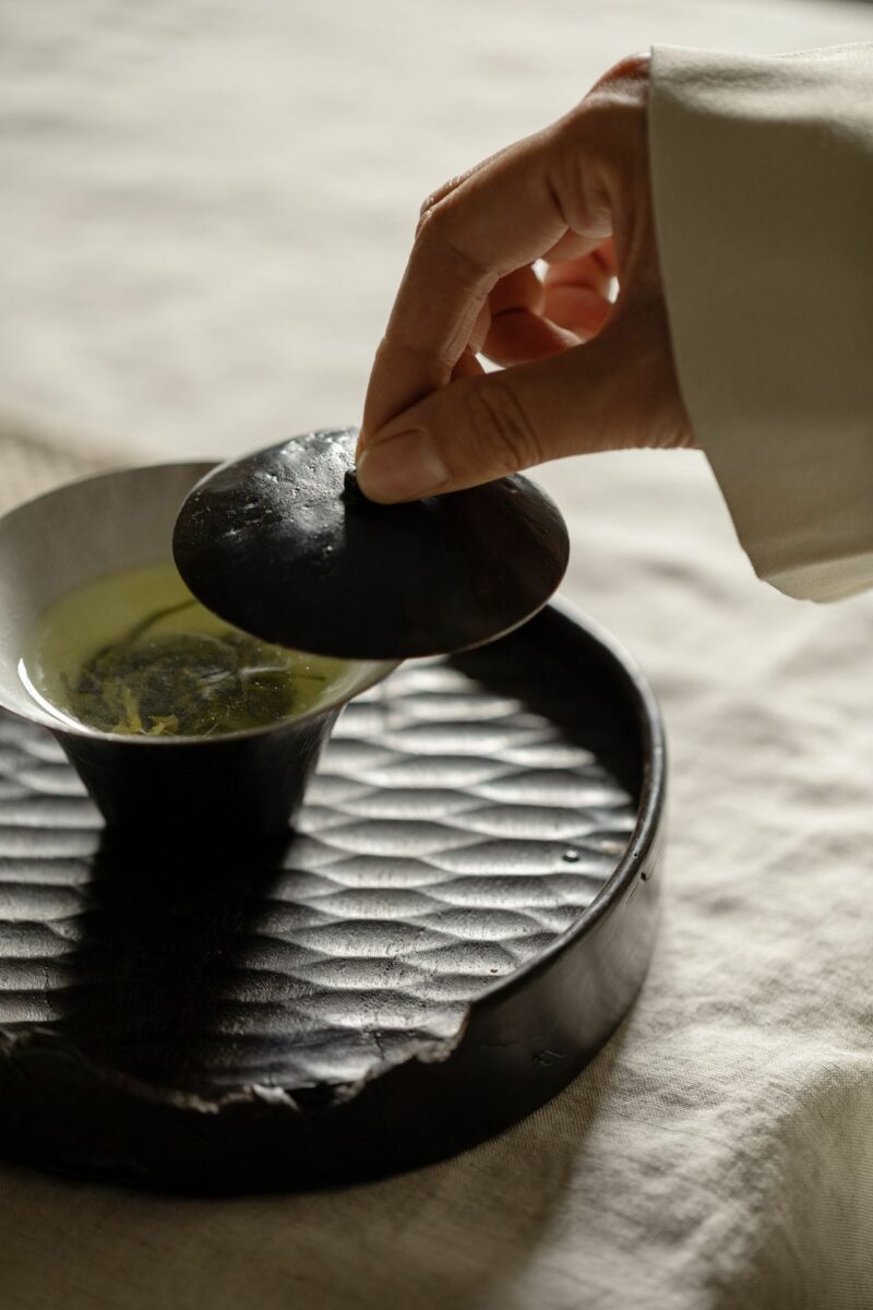 Powder Glaze Ceramic Moon River 130ml Gaiwan