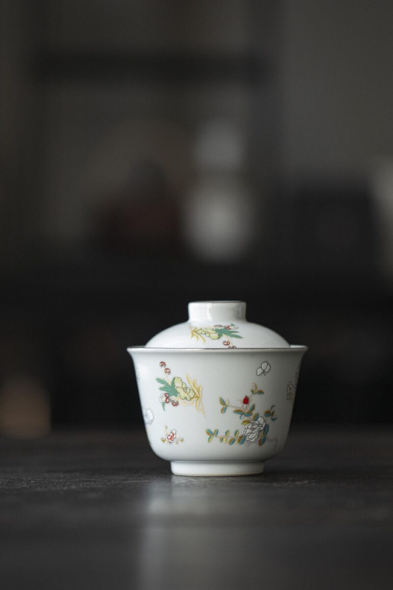 779 (5) Vintage Style Ceramic Butterfly 90ml Gaiwan