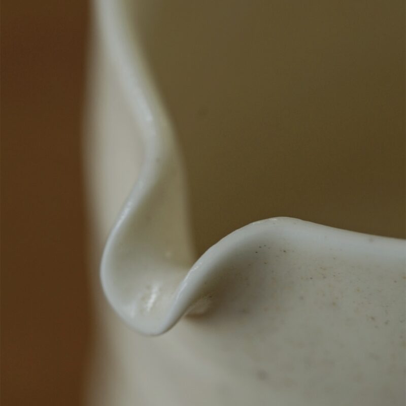 Handmade Ceramic Milky White 170ml Fair Cup Gong Dao Bei