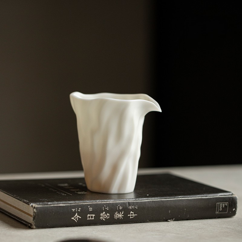 Handmade Mutton Fat Jade Rock Texture Fair Cup Gong Dao Bei (2) Handmade Mutton Fat Jade Rock Texture 128ml Fair Cup Gong Dao Bei