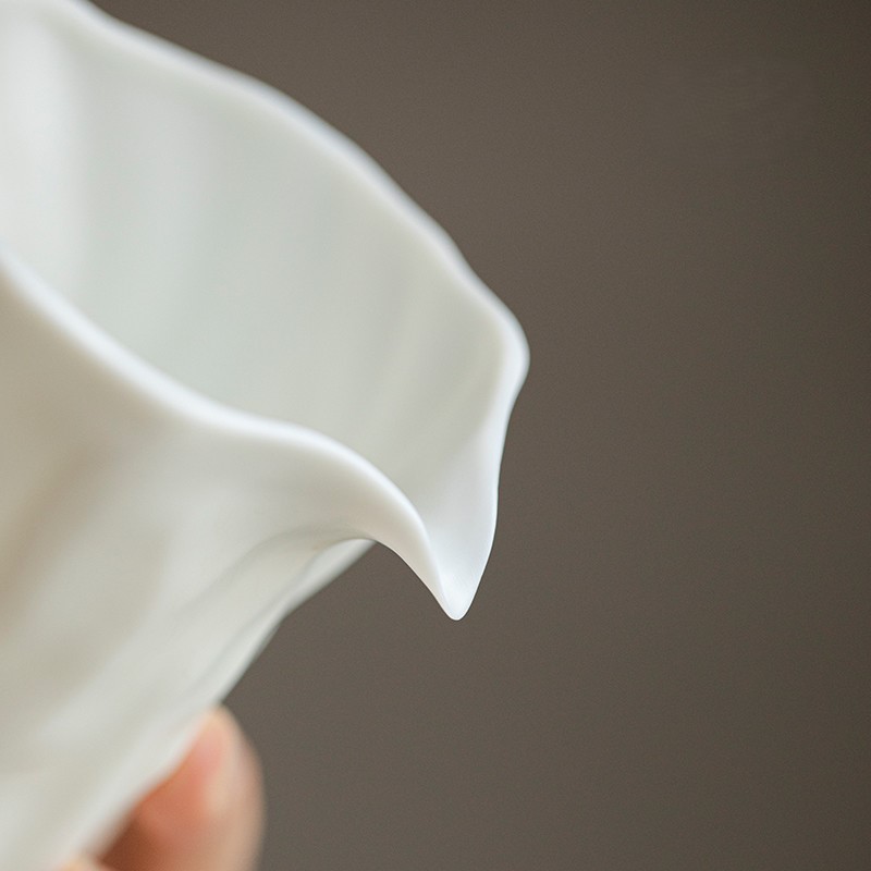 Handmade Mutton Fat Jade Rock Texture Fair Cup Gong Dao Bei (4) Handmade Mutton Fat Jade Rock Texture 128ml Fair Cup Gong Dao Bei