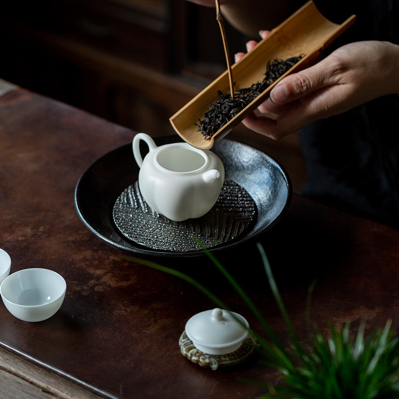 Wabisabi Style Black Clay Tea Boat With Stand (6) Wabisabi Style Black Clay Tea Boat With Stand