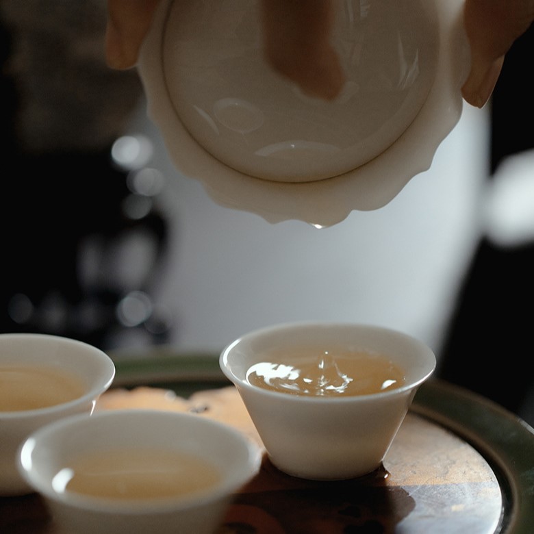 Flower Rim White Porcelain 120ml Gaiwan
