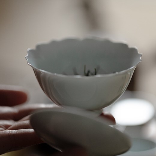 Flower Rim White Porcelain 120ml Gaiwan