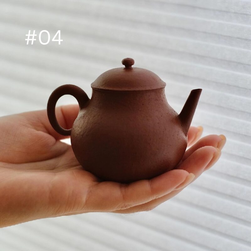 Artist Zheng Bixin Handmade Yixing Teapot