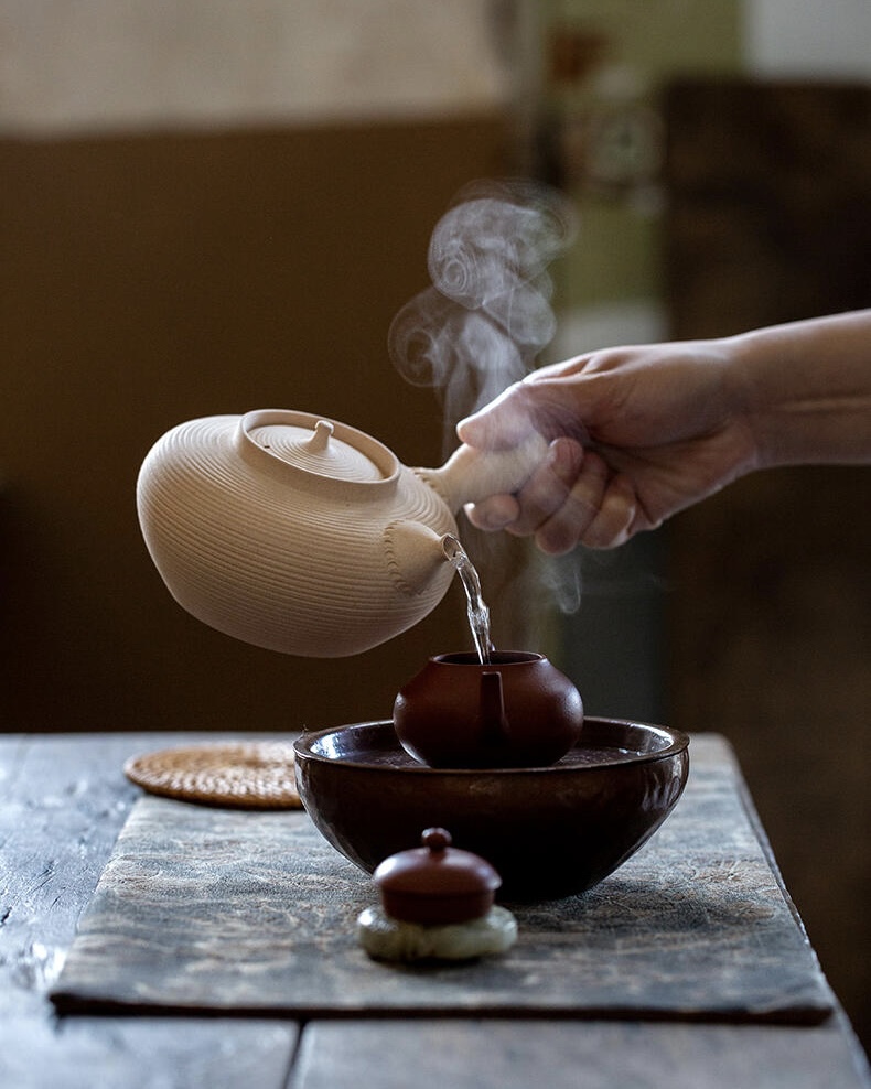 Vintage Style Red Copper Textured 420ml Tea Boat (10) Vintage Style Red Copper Textured 420ml Tea Boat