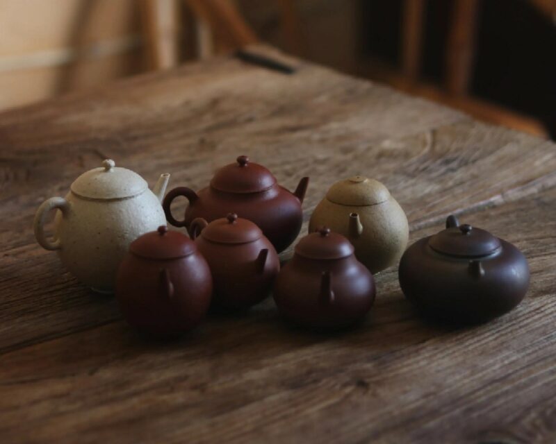 Artist Zheng Bixin Handmade Yixing Teapot