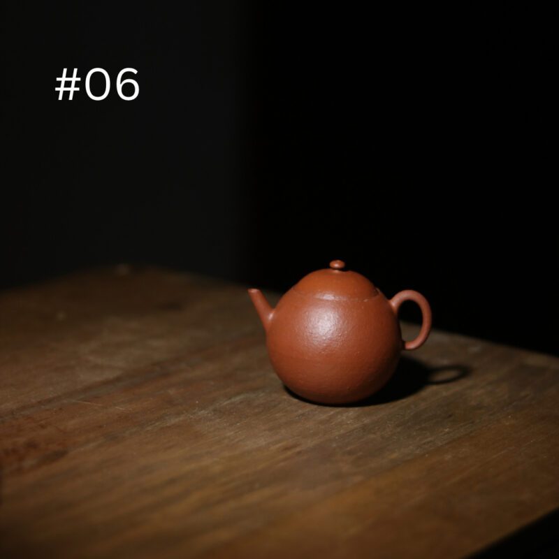 Artist Zheng Bixin Handmade Yixing Teapot