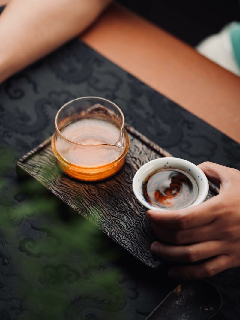 Hand-painted Qinghua Ceramic Carp Sailing 80ml Host Tea Cup