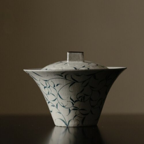 Handmade Powder Glaze Ceramic Spring Buds 120ml Gaiwan