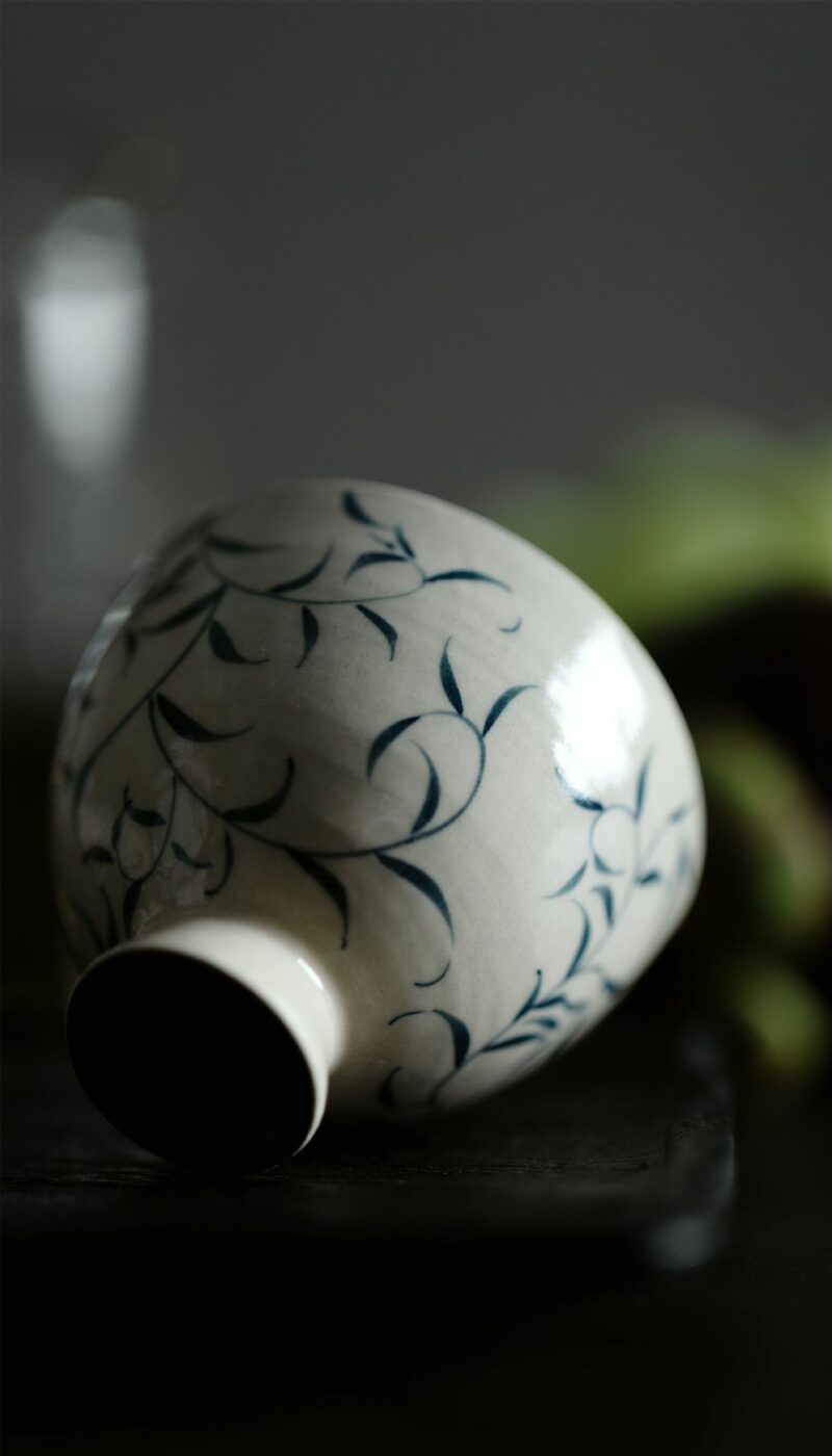 856 (8) Handmade Powder Glaze Ceramic Spring Buds 120ml Gaiwan