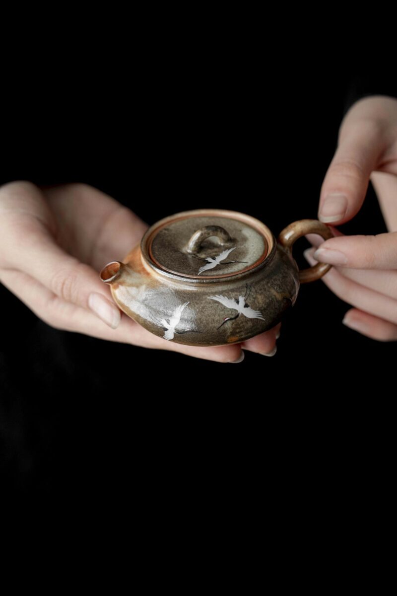 860 (1) Soda Fired Gradient Glaze Ceramic Crane 100ml Teapot