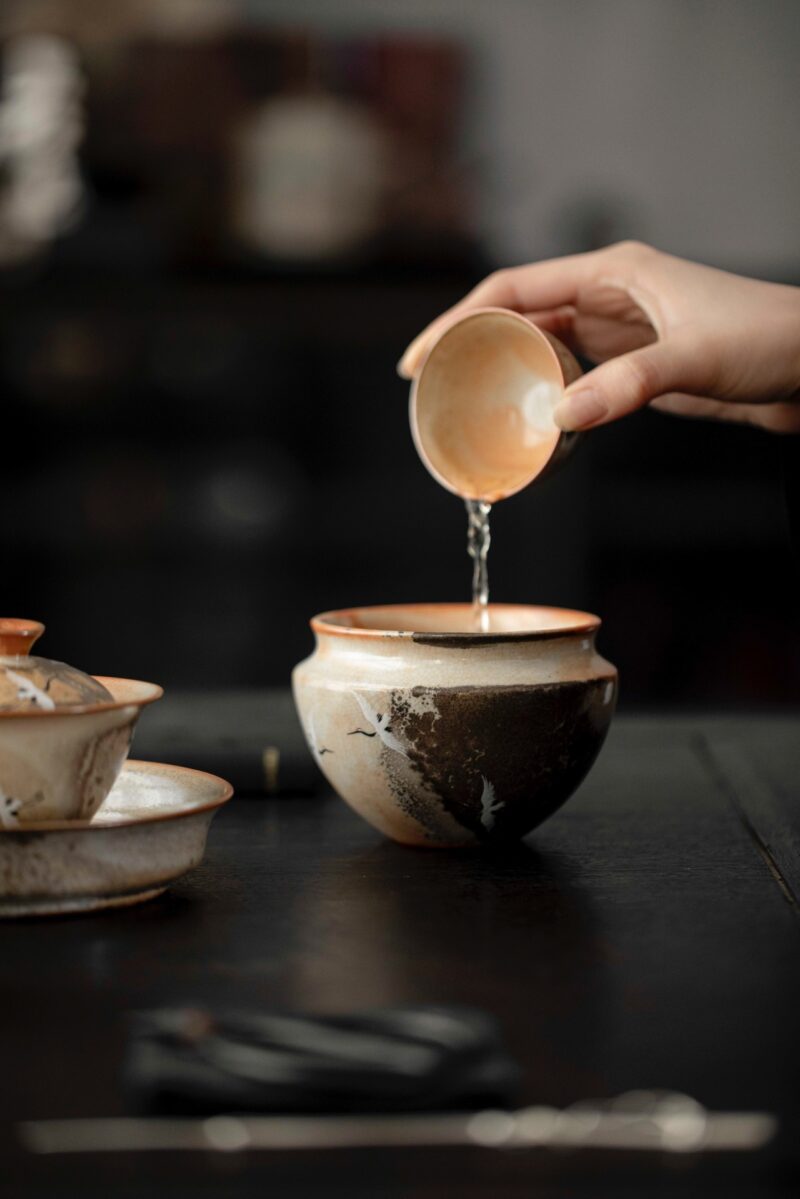 860 (1) Soda Fired Gradient Glaze Ceramic Crane 100ml Teapot