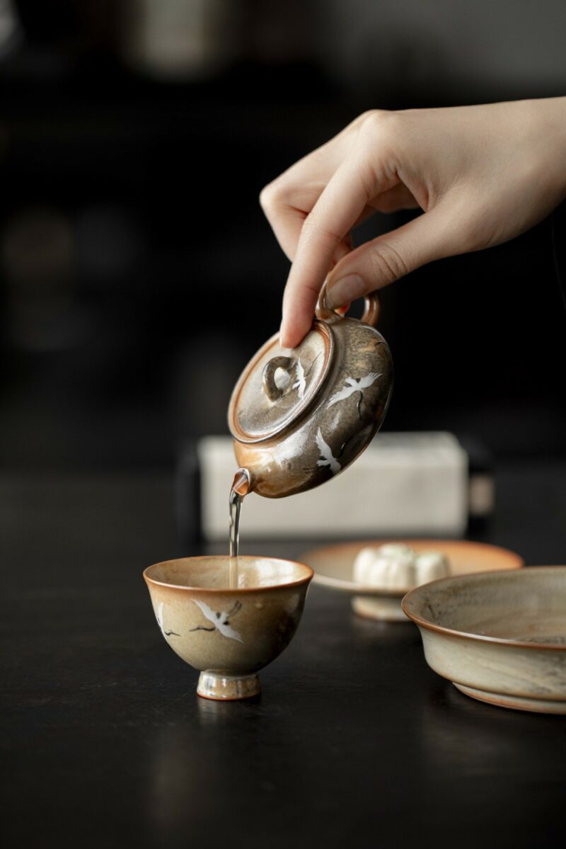 860 (4) Soda Fired Gradient Glaze Ceramic Crane 100ml Teapot