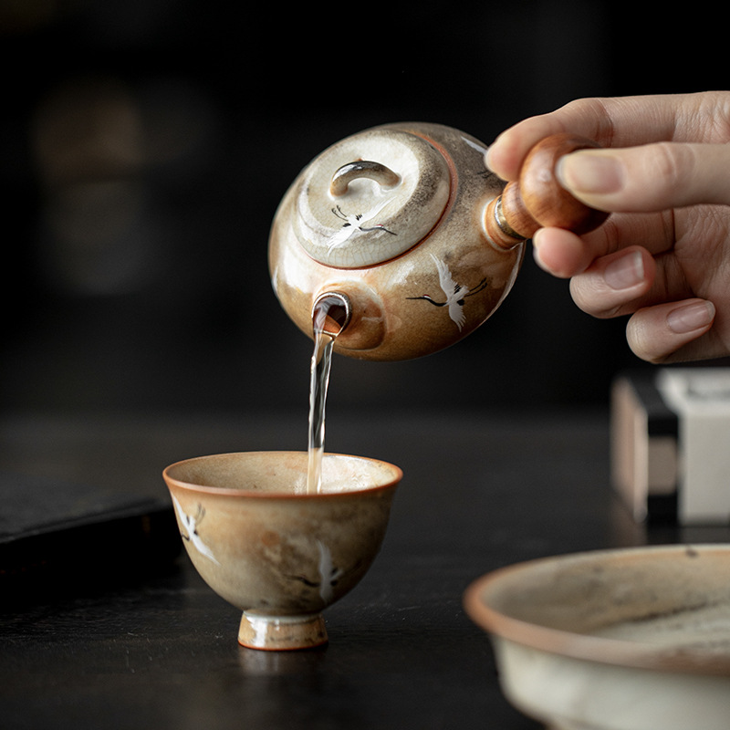 主图-03 Soda Fired Gradient Glaze Ceramic Crane 100ml Teapot