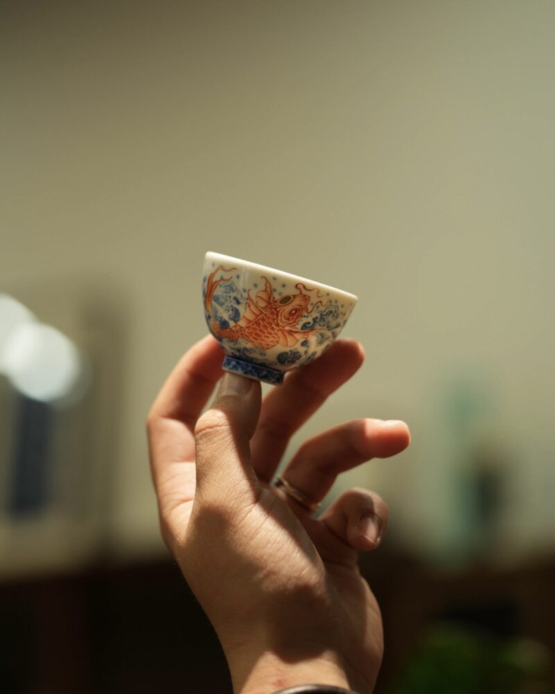 Hand-painted Qinghua Ceramic Carp Sailing 80ml Host Tea Cup