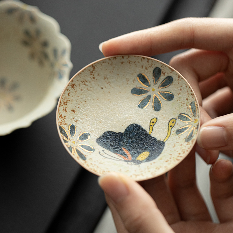 880 (20) Elegant Ceramic Daisy Flower 90ml Travel TeaSet