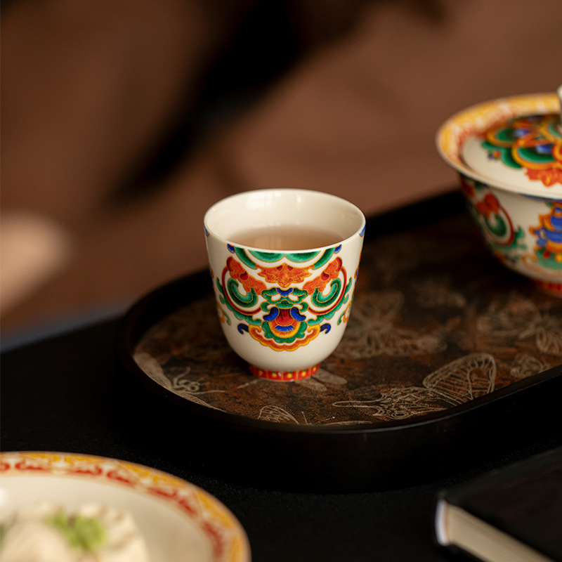 887 (18) Elegant Ceramic Thangka Pattern 120ml Gaiwan