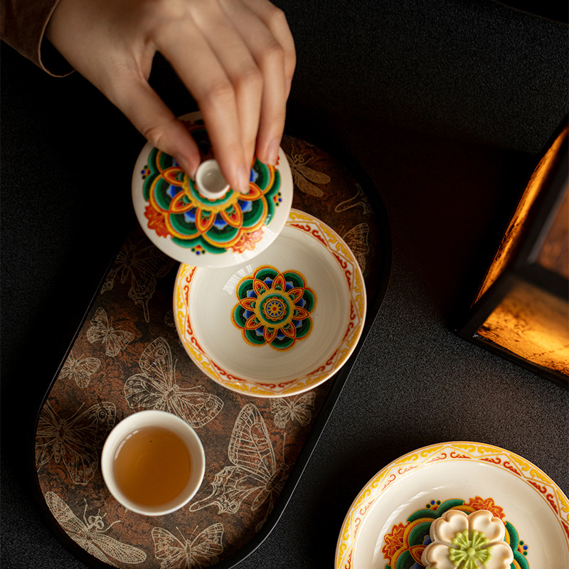 887 (27) Elegant Ceramic Thangka Pattern 120ml Gaiwan