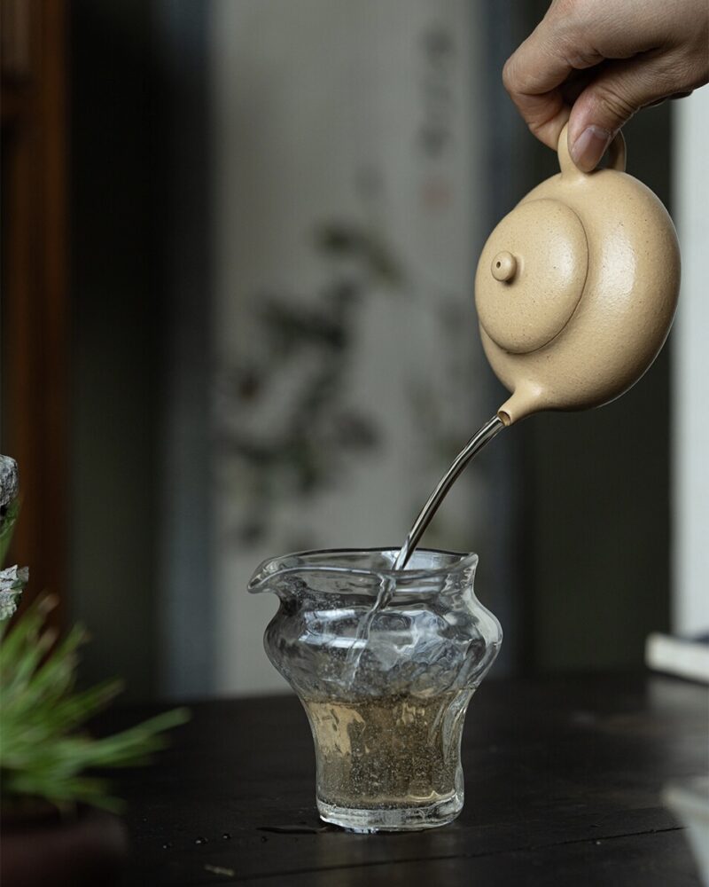 Li Pi Lvni Jing Le 140ml Yixing Teapot