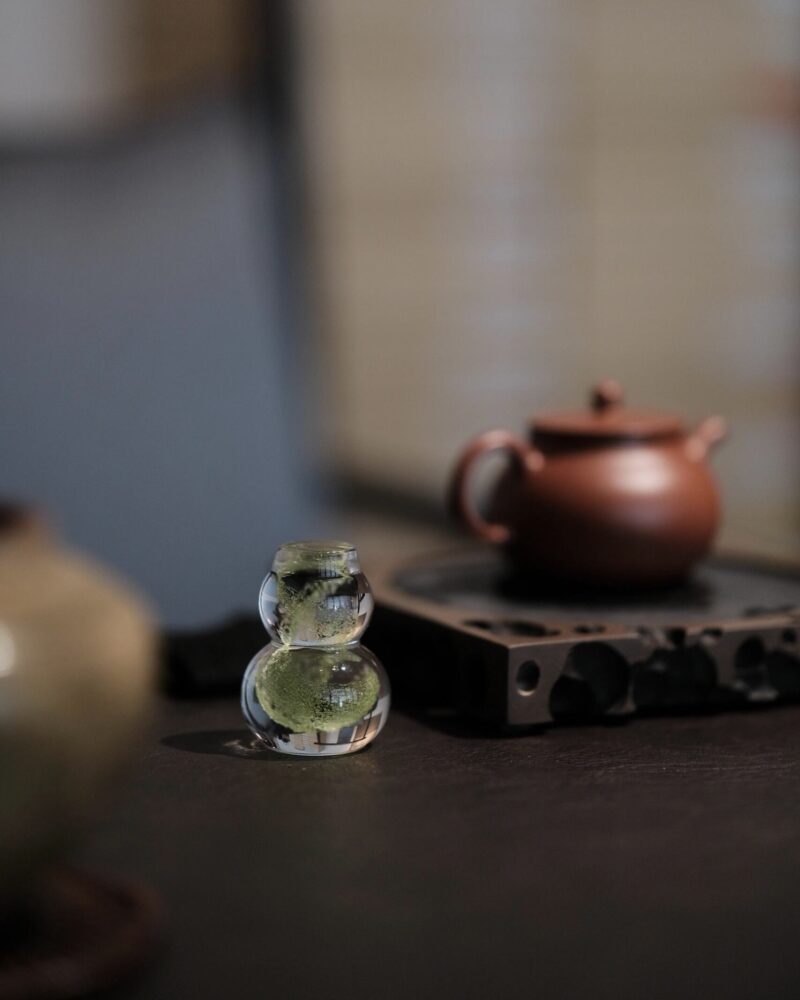 Creative Design Glass Gourd Lid Holder1 Creative Design Glass Gourd Lid Holder